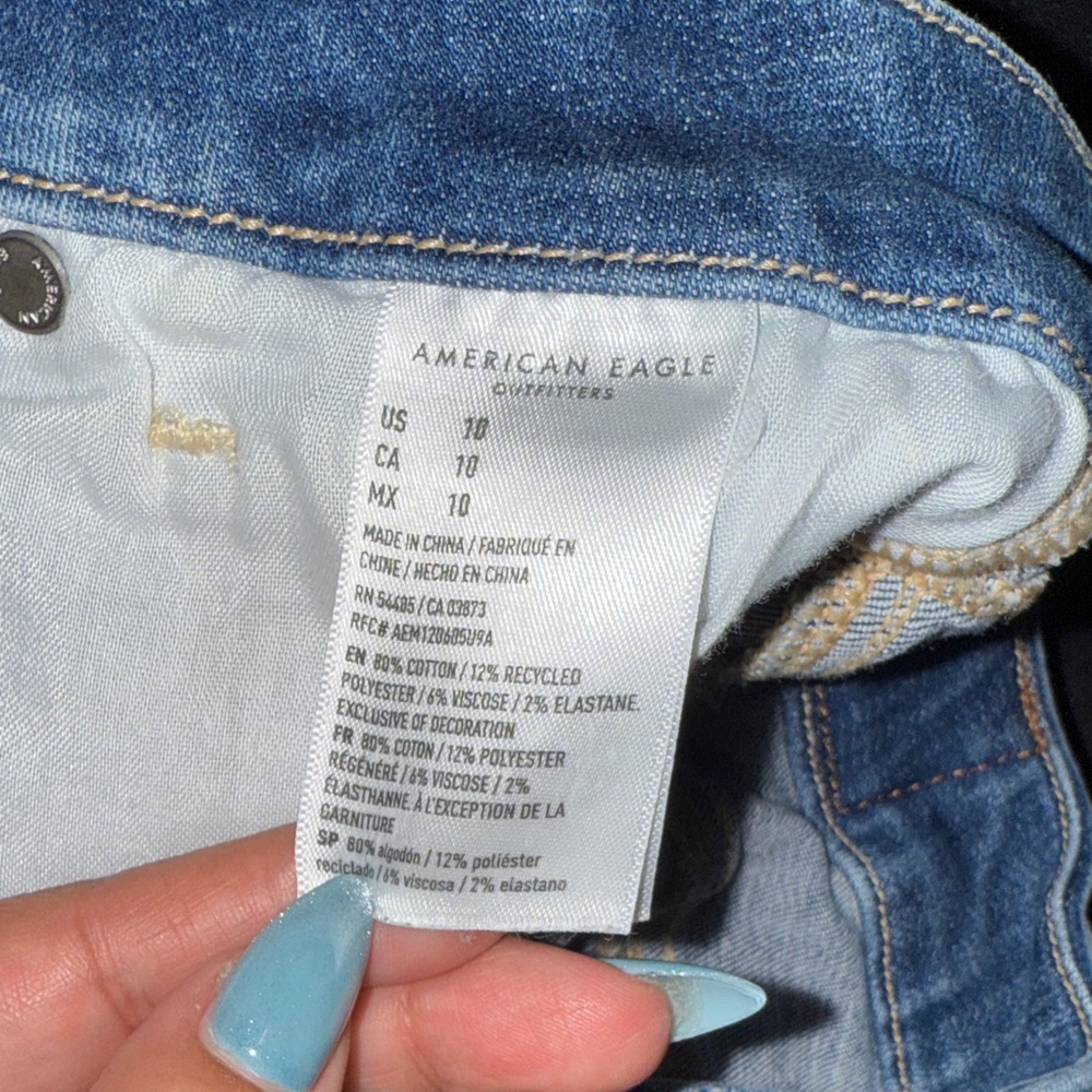 American Eagle Denim Blue Women's Shorts - Picture 7 of 9
